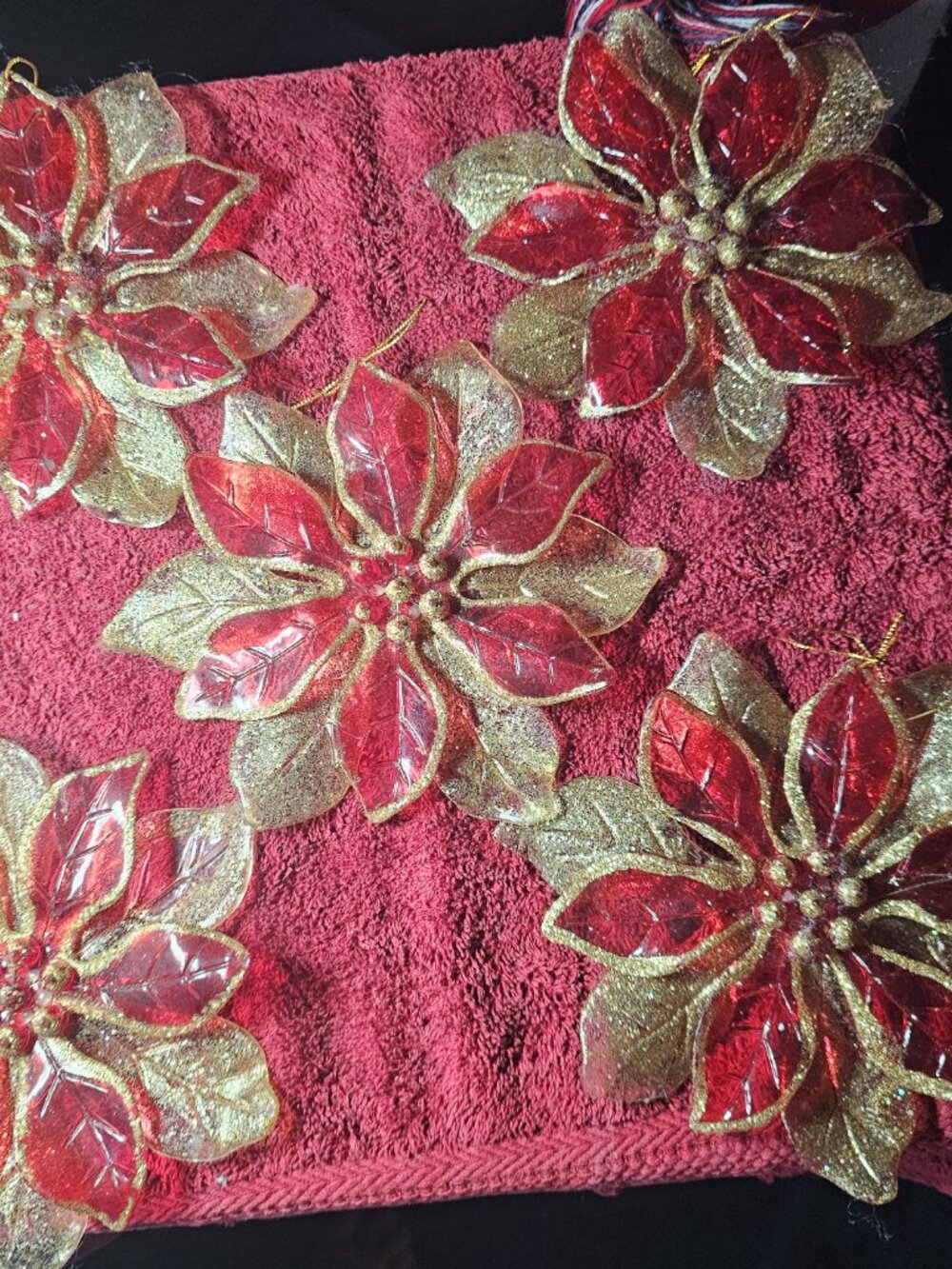5 Plastic Poinsettia Christmas Ornaments - Red Gold Glitter - Preowned